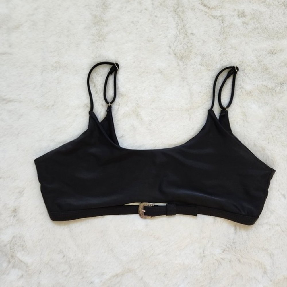 Shein cut out crop bikini top in black🎈 - Picture 2 of 7